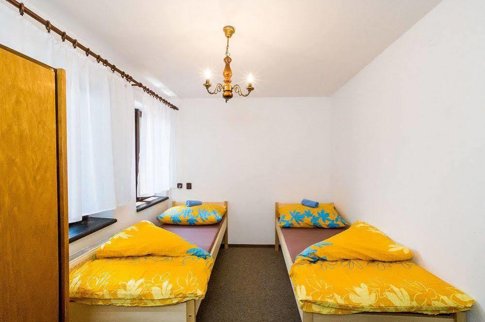 Hostel Havana Чеський Крумлов Екстер'єр фото
